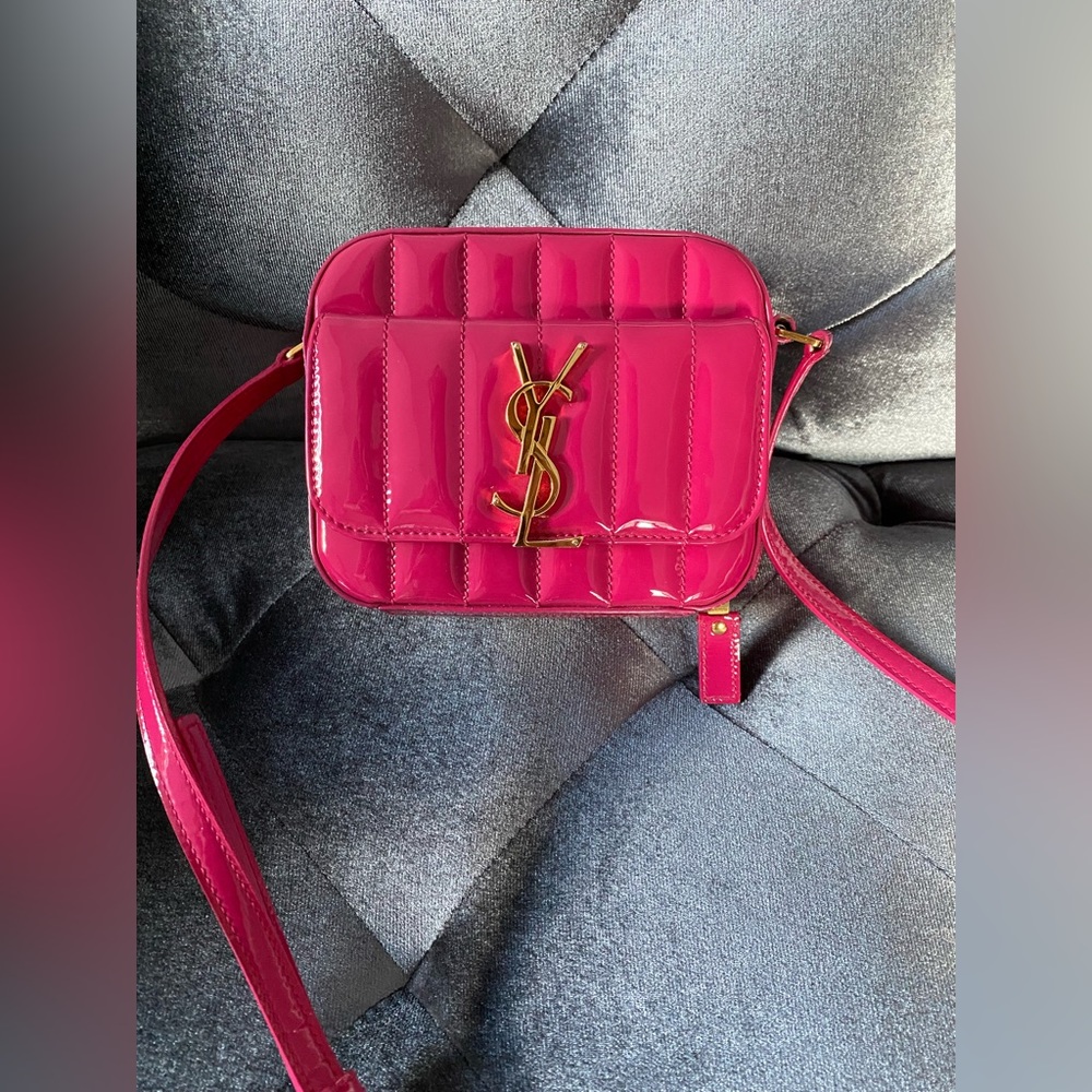 YVES SAINT LAURENT pink patent leather vicky bag